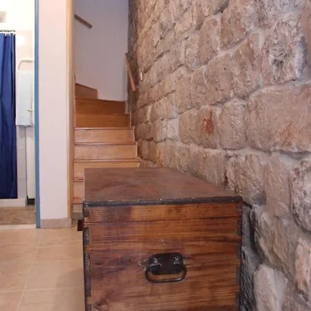 Apartment Lira -